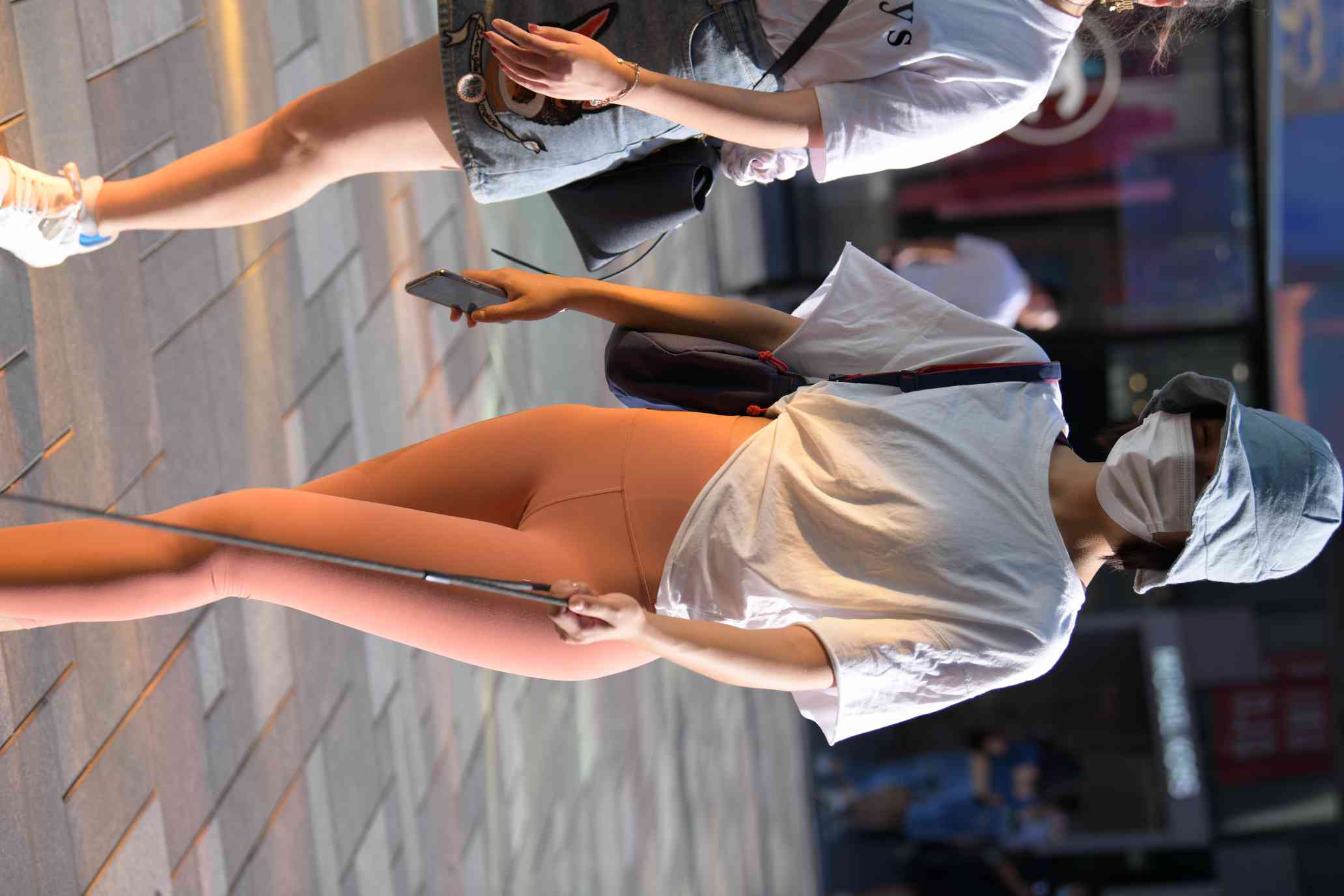 图片[2]-【免费】遛狗的瑜伽裤女人【60P】04031-心动图库