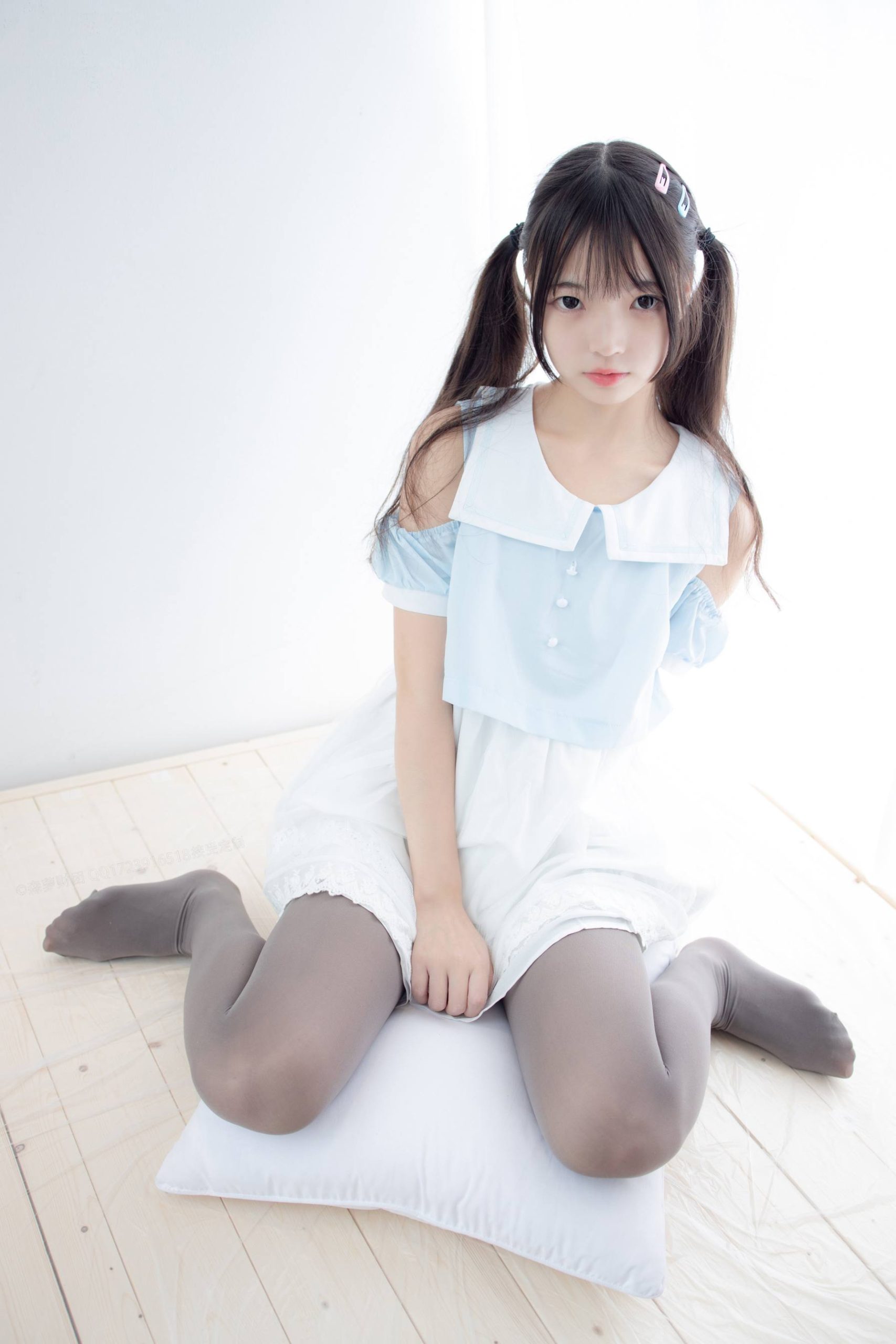图片[5]-超级甜美的灰丝小姑娘【86P】20005-心动图库