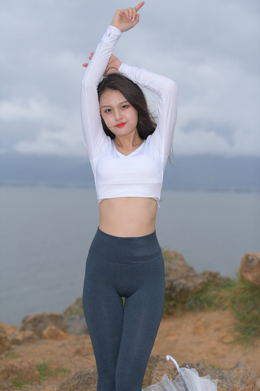 图片[2]-深蓝色瑜伽裤甜美女孩 J1320 514P2V-17.5GB-心动图库