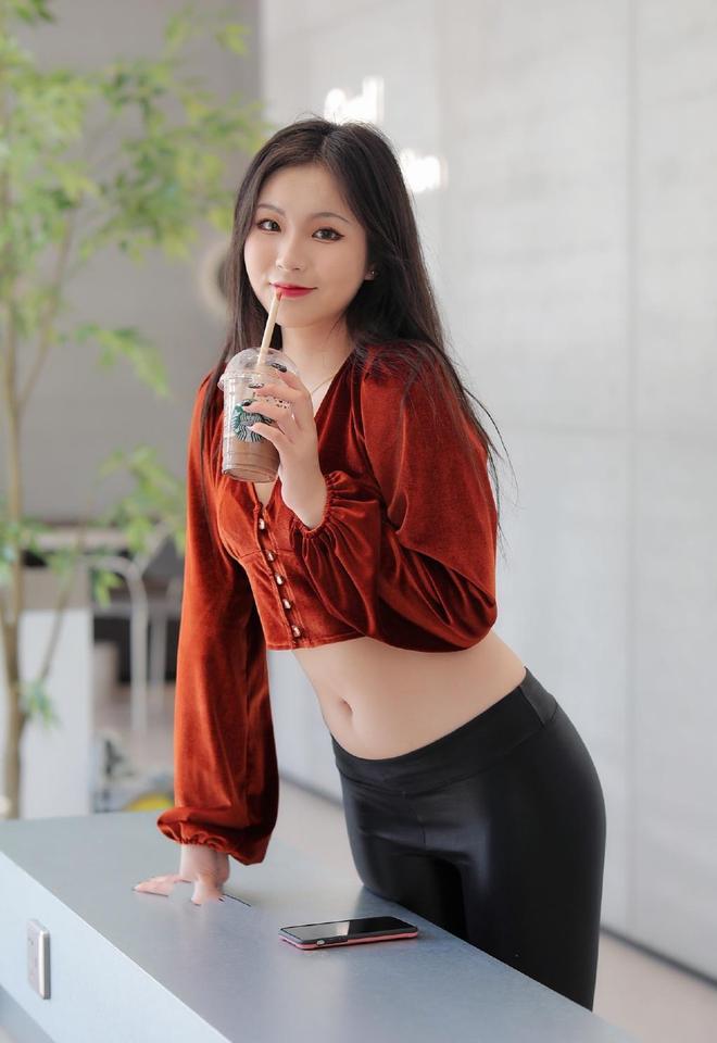 图片[3]-非常甜美的皮裤女孩 J1236 322P11V-16.4GB-心动图库