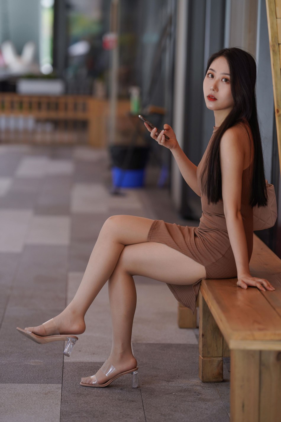 图片[5]-超有女人味的姑娘短裙逛街【400P】00049-心动图库