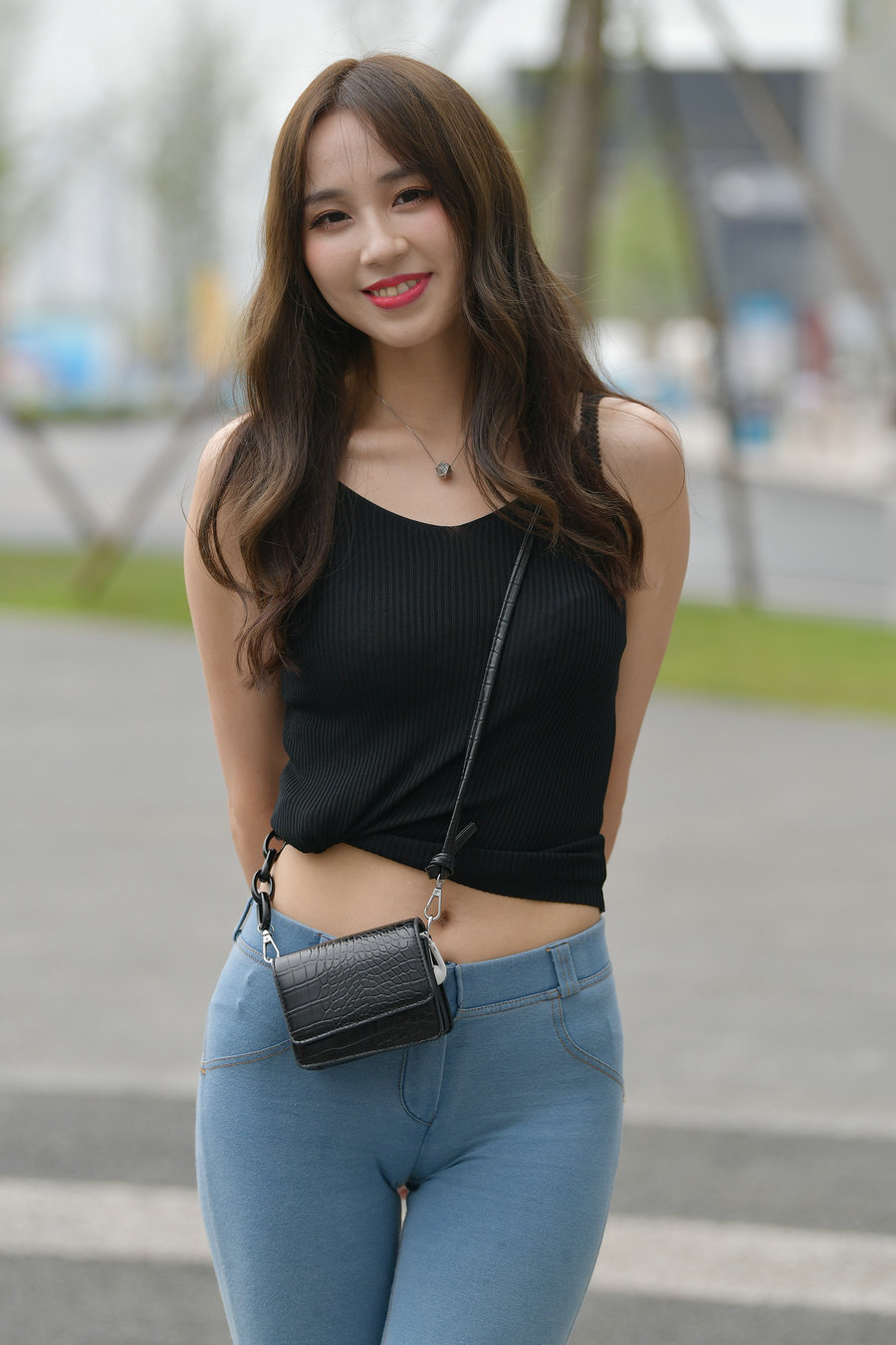 图片[1]-紧身牛仔裤女孩J3808 276P-3.31GB-心动图库
