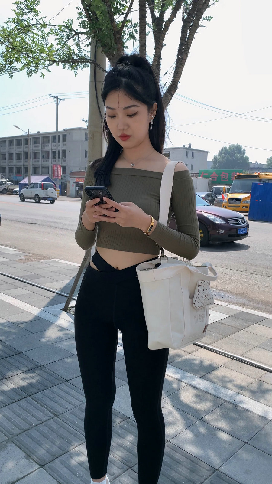 图片[1]-刚刚健身结束的高马尾瑜伽裤女孩J4111 MP4-8.97GB-心动图库