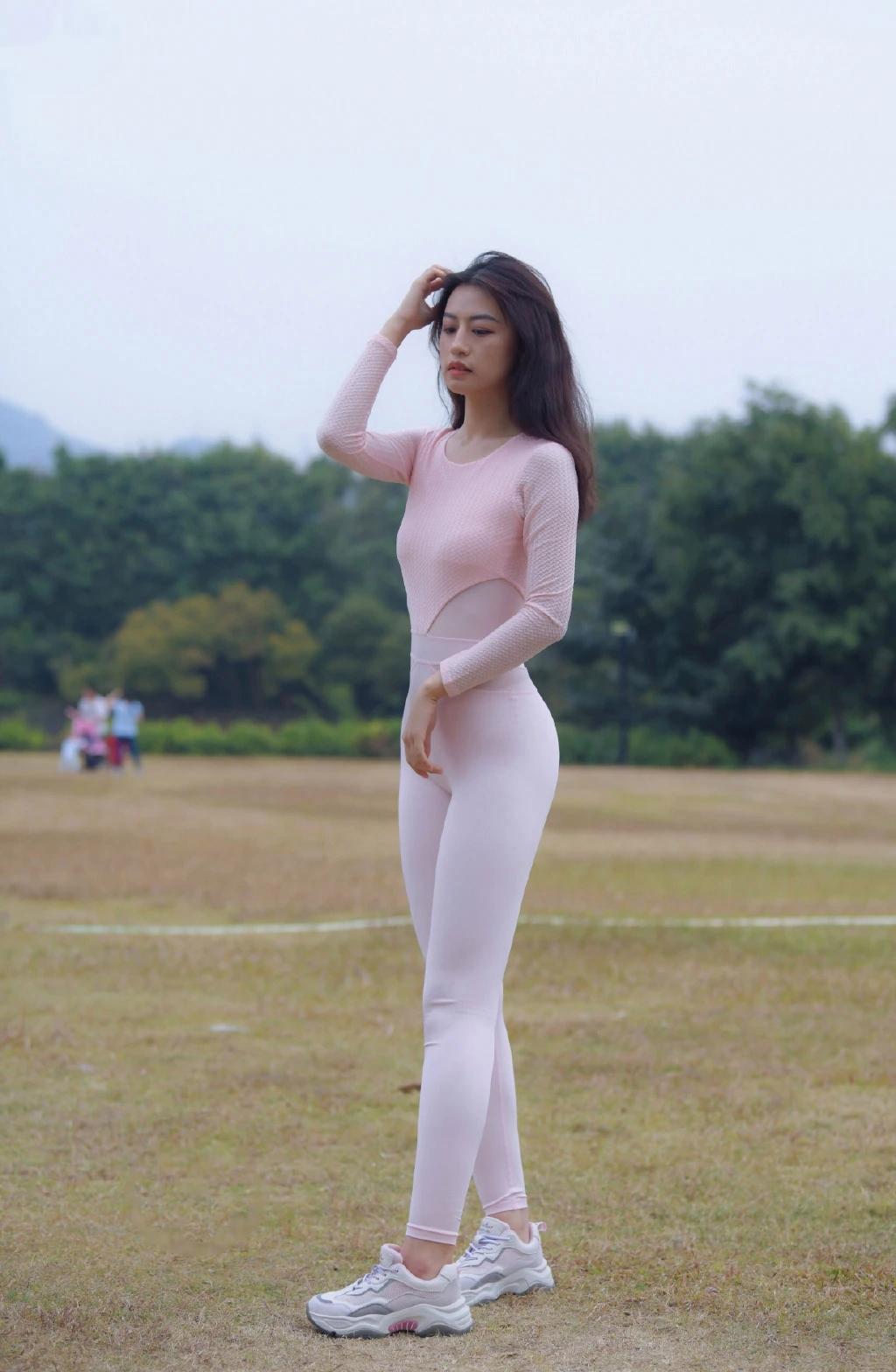 图片[1]-柔情似水的瑜伽裤姑娘 J1429 291P1V-14.6GB-心动图库