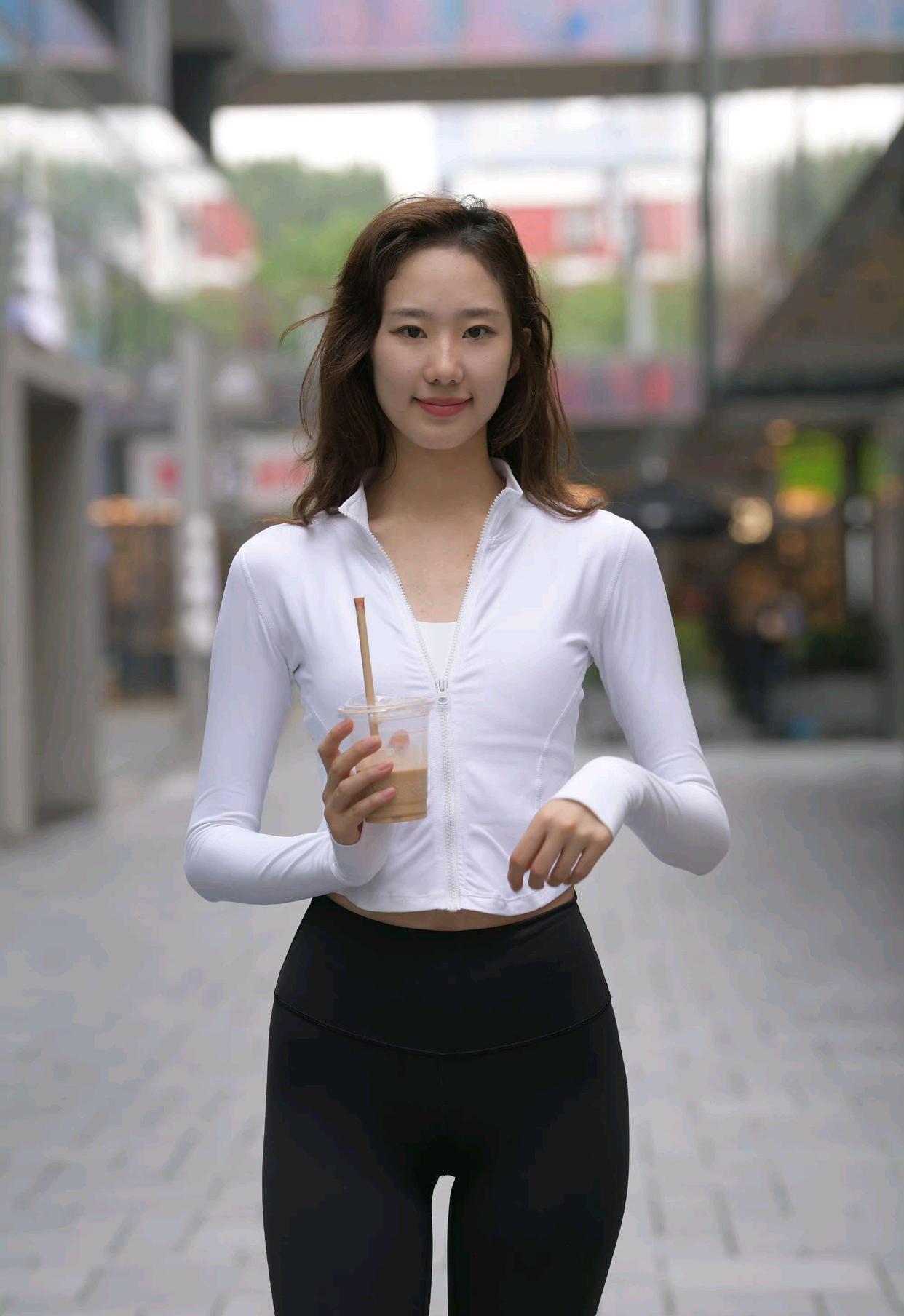 图片[2]-像刘亦菲的黑色瑜伽裤女孩J2237 340P1V-14.8GB-心动图库