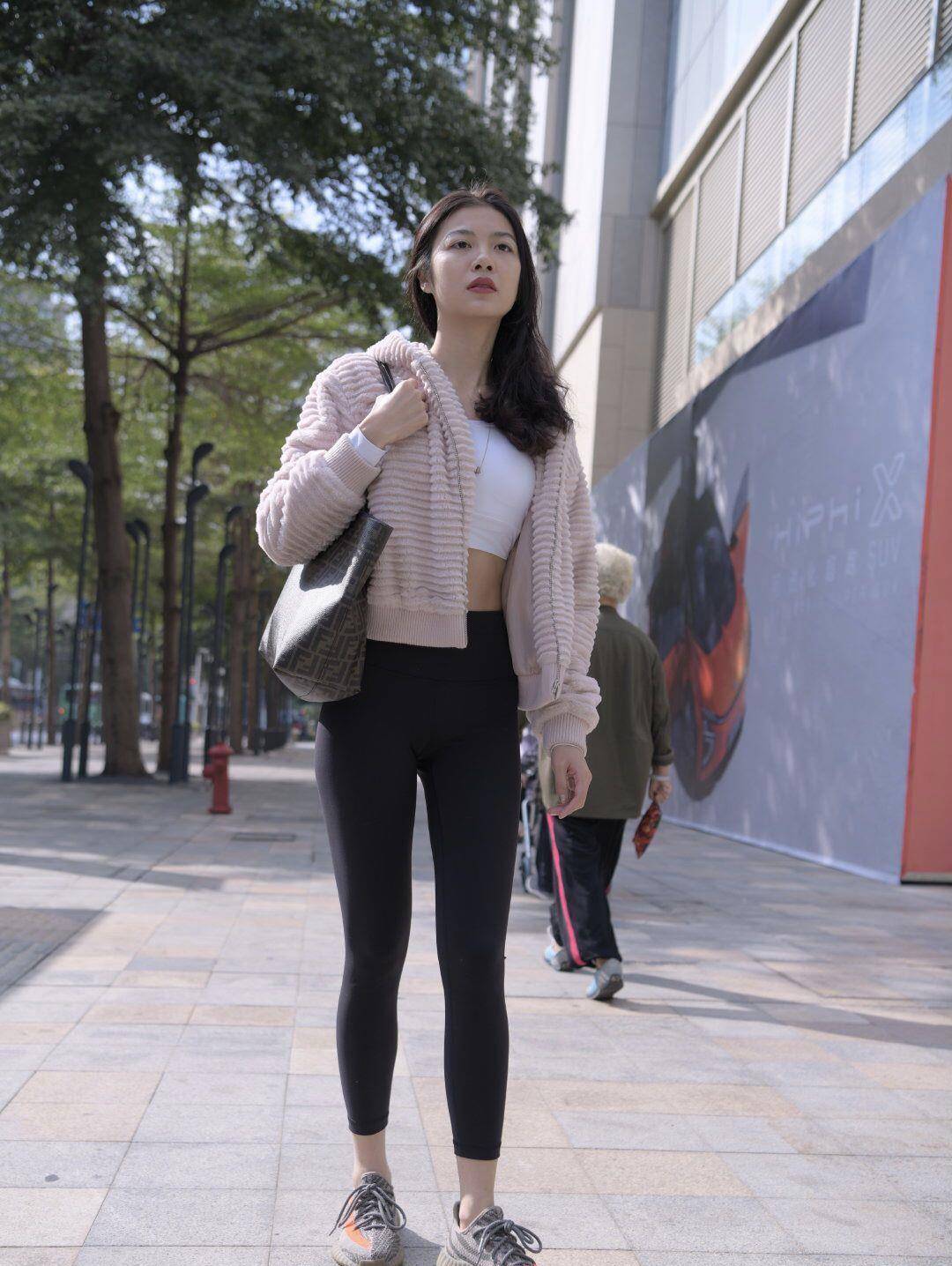 图片[2]-逛街的紧身瑜伽裤女孩 J1455 411P2V-26.6GB-心动图库