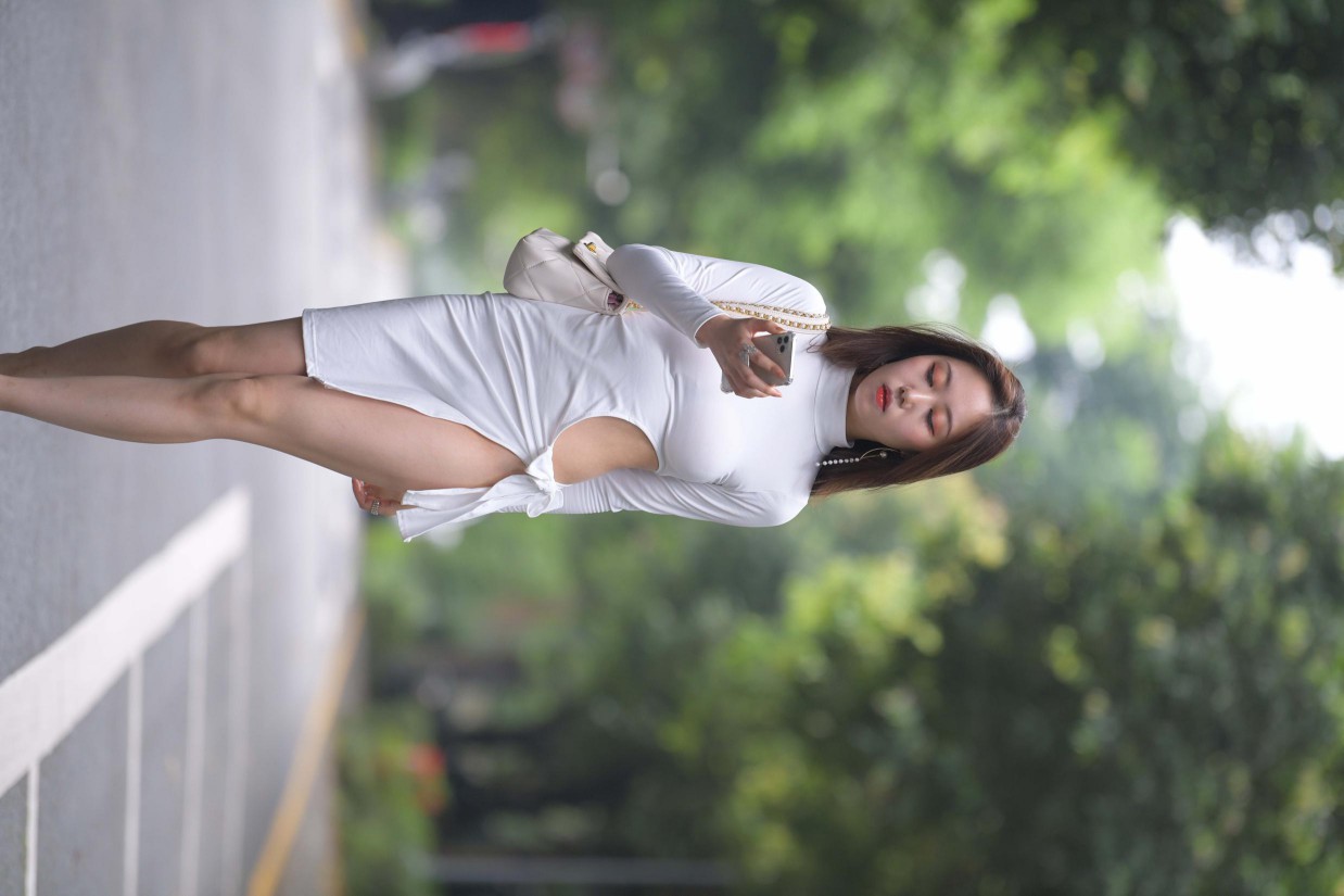 图片[4]-非常精致的侧边裙姑娘，忒好看了！【299P】00017-心动图库