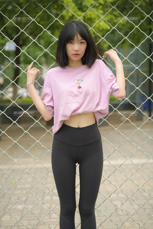 图片[5]-穿瑜伽裤打篮球的大三女孩J2198 463P1V-18.6GB-心动图库