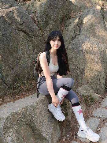 图片[7]-爱爬山的瑜伽裤MM，太甜美了！~-心动图库