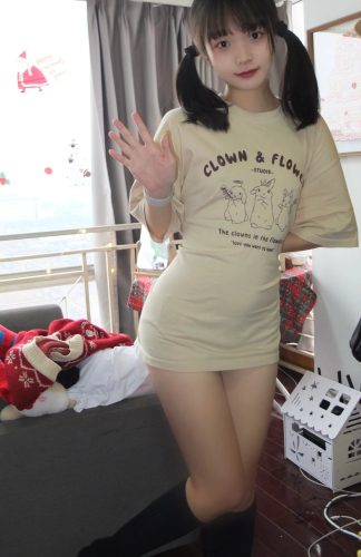 图片[9]-网格丝袜的清纯双马尾小姑娘-心动图库